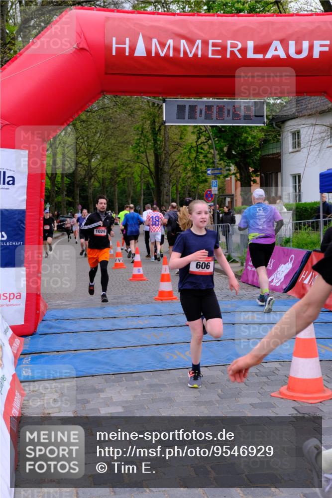 19.04.2026 - Hammer Lauf Tim E. http://msf.ph/oto/9546929 19.04.2026 12:41:01 Ziel 226, 606, 693, 712, 713, 800, 831, 923, 1029, 1072, 1209, 1224, 1263, 1322, 1631, 1719, 1726, 1825, 1925 meine-sportfotos.de