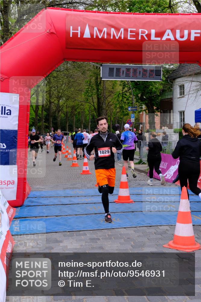 19.04.2026 - Hammer Lauf Tim E. http://msf.ph/oto/9546931 19.04.2026 12:41:03 Ziel 445, 606, 693, 712, 713, 800, 923, 1029, 1072, 1322, 1631, 1719, 1726, 1757, 1925 meine-sportfotos.de