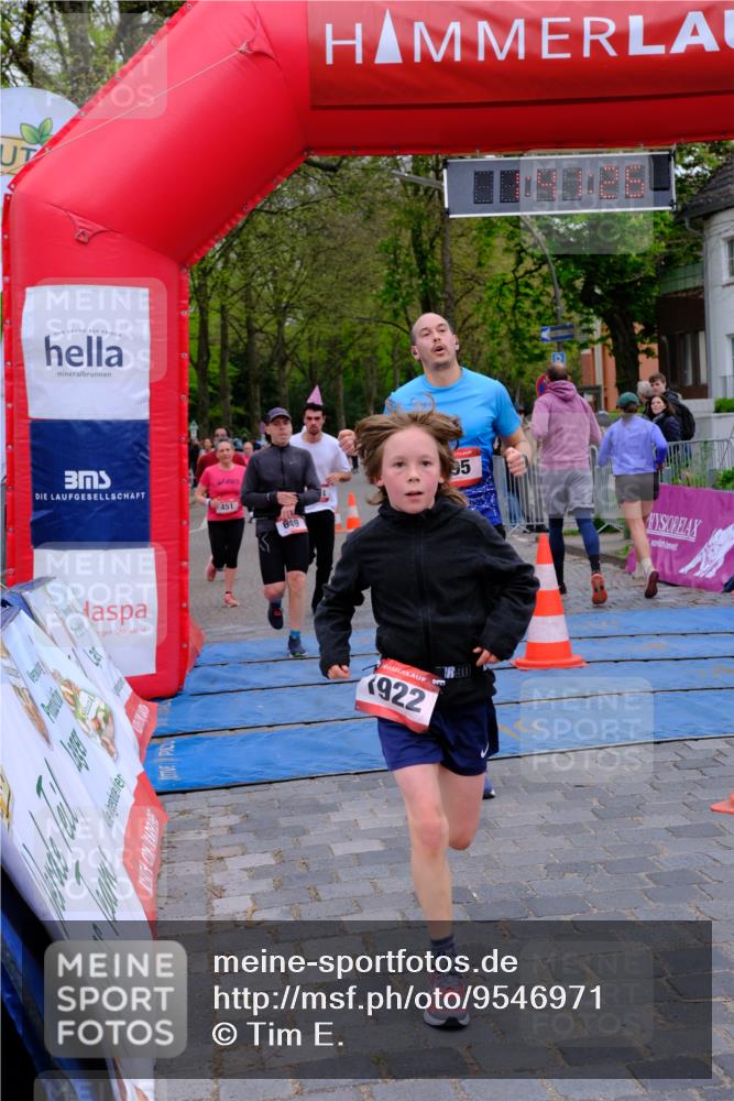 19.04.2026 - Hammer Lauf Tim E. http://msf.ph/oto/9546971 19.04.2026 12:41:33 Ziel 224, 414, 451, 649, 732, 802, 949, 950, 1076, 1077, 1174, 1277, 1594, 1680, 1695, 1781, 1889, 1922 meine-sportfotos.de