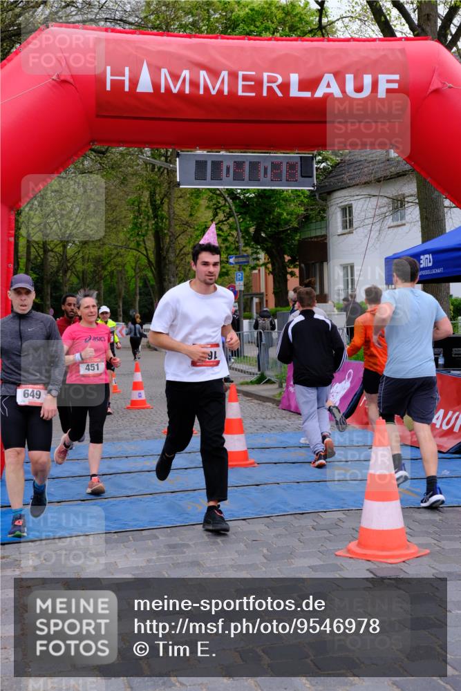 19.04.2026 - Hammer Lauf Tim E. http://msf.ph/oto/9546978 19.04.2026 12:41:35 Ziel 224, 414, 451, 649, 732, 802, 949, 950, 1076, 1077, 1174, 1203, 1277, 1311, 1680, 1695, 1781, 1922 meine-sportfotos.de