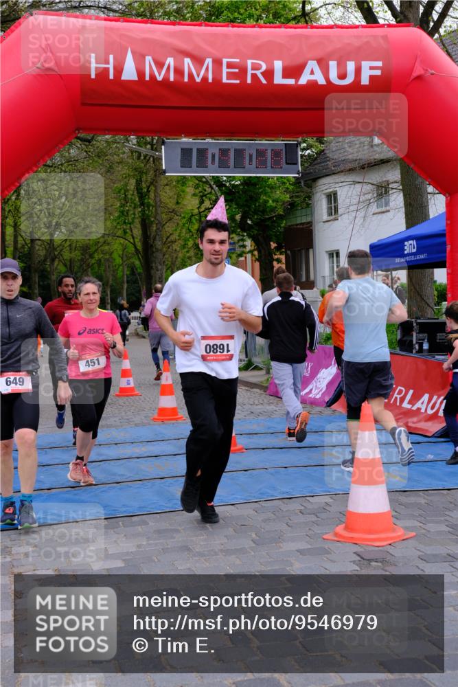 19.04.2026 - Hammer Lauf Tim E. http://msf.ph/oto/9546979 19.04.2026 12:41:36 Ziel 224, 414, 451, 649, 732, 802, 949, 950, 1076, 1077, 1174, 1203, 1277, 1311, 1680, 1695, 1781, 1922 meine-sportfotos.de