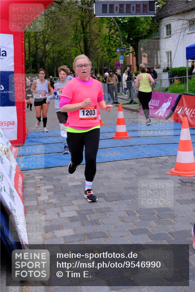 19.04.2026 - Hammer Lauf Tim E. http://msf.ph/oto/9546990 19.04.2026 12:41:41 Ziel 154, 224, 262, 418, 732, 802, 830, 1076, 1077, 1203, 1277, 1311, 1591, 1592, 1781 meine-sportfotos.de