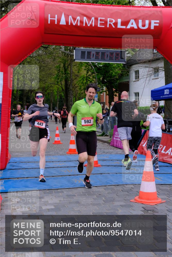 19.04.2026 - Hammer Lauf Tim E. http://msf.ph/oto/9547014 19.04.2026 12:41:57 Ziel 443, 518, 555, 556, 558, 592, 697, 810, 939, 1166, 1587, 1884 meine-sportfotos.de