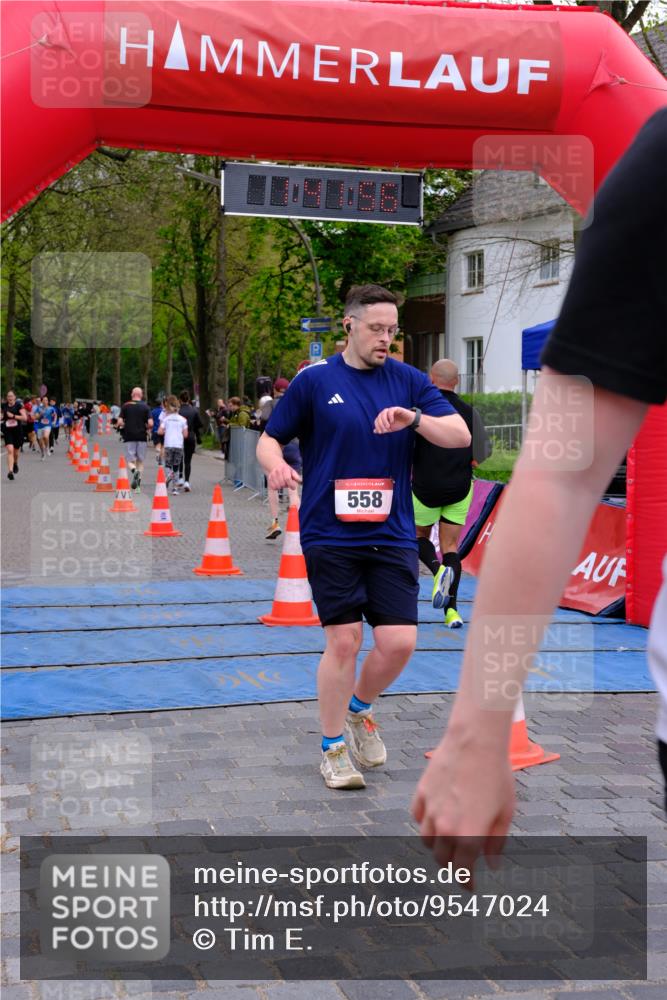 19.04.2026 - Hammer Lauf Tim E. http://msf.ph/oto/9547024 19.04.2026 12:42:03 Ziel 558, 1163, 1166, 1634, 1884 meine-sportfotos.de