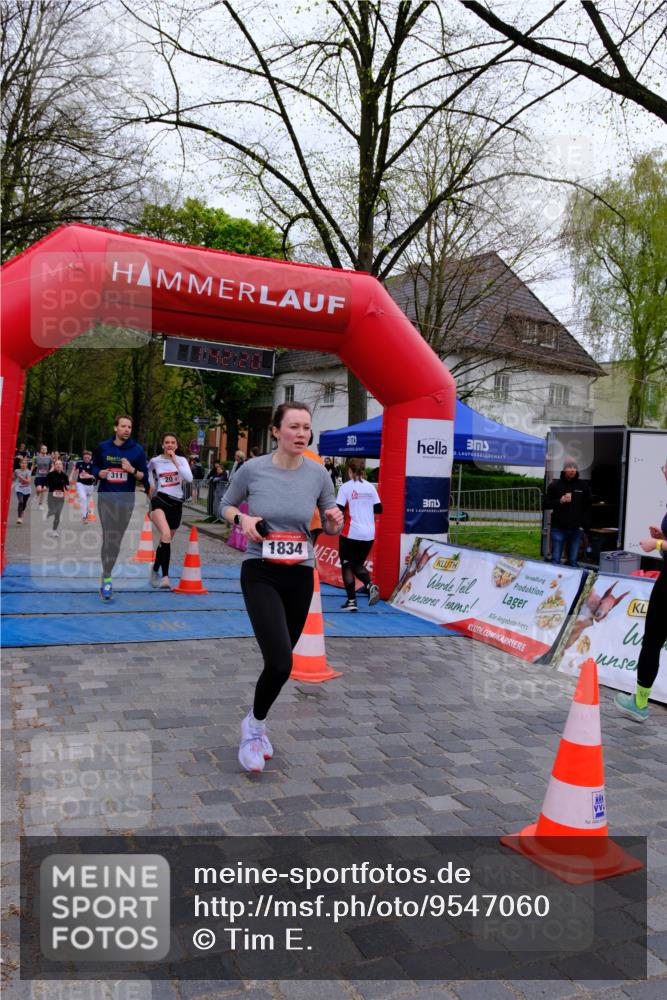 19.04.2026 - Hammer Lauf Tim E. http://msf.ph/oto/9547060 19.04.2026 12:42:28 Ziel 20, 311, 364, 486, 670, 854, 855, 1253, 1352, 1571, 1574, 1596, 1834, 1880 meine-sportfotos.de