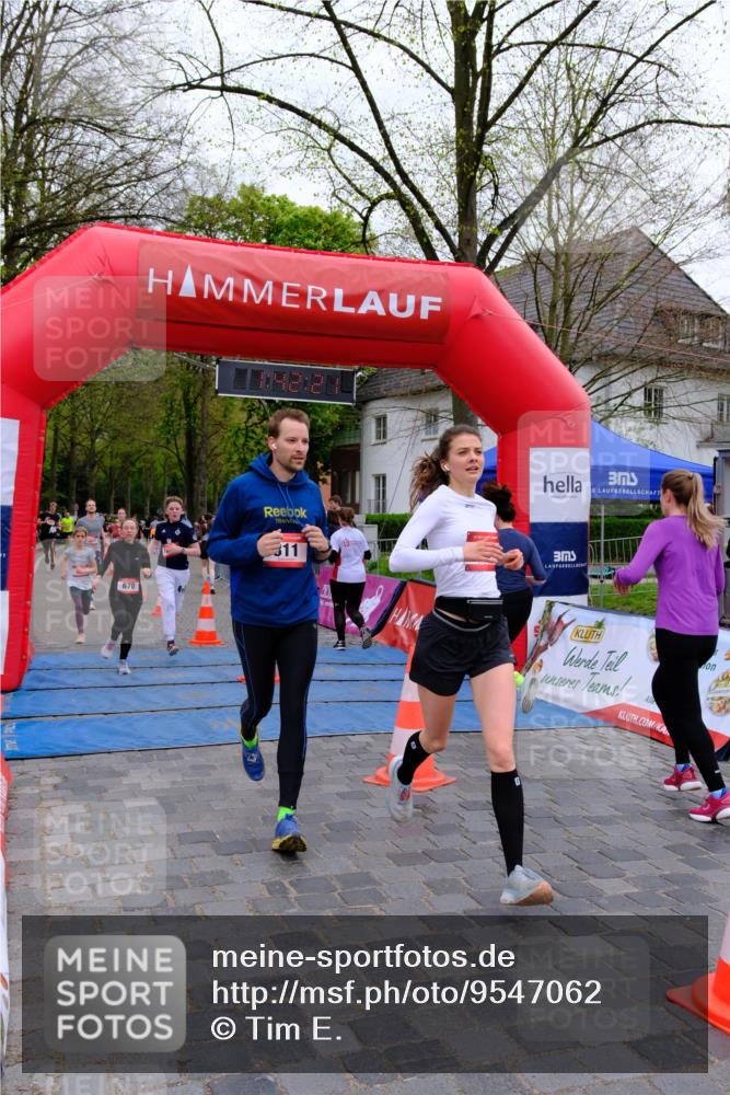 19.04.2026 - Hammer Lauf Tim E. http://msf.ph/oto/9547062 19.04.2026 12:42:29 Ziel 20, 311, 364, 486, 670, 854, 855, 1253, 1352, 1571, 1574, 1596, 1821, 1834, 1880, 1887 meine-sportfotos.de