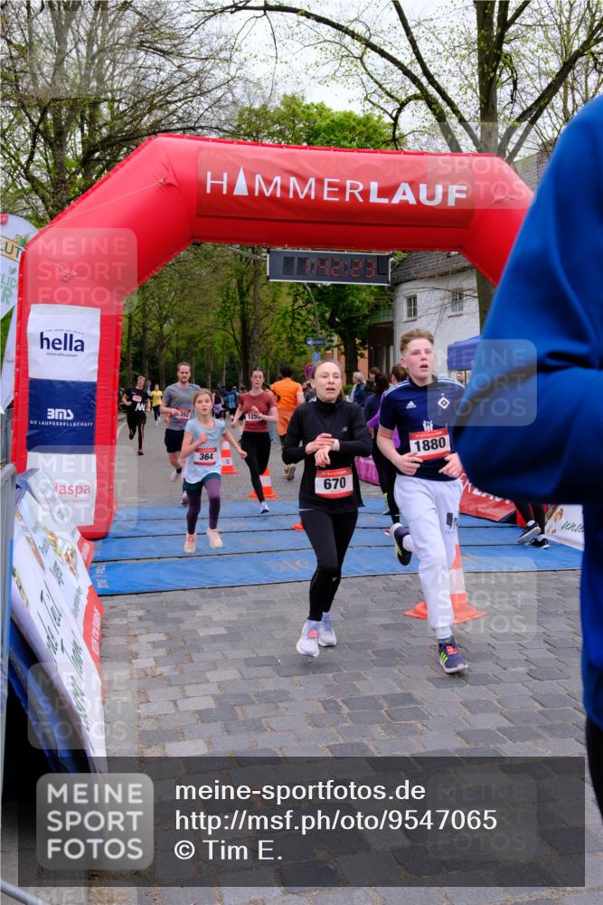 19.04.2026 - Hammer Lauf Tim E. http://msf.ph/oto/9547065 19.04.2026 12:42:31 Ziel 20, 311, 364, 670, 741, 854, 855, 1253, 1352, 1571, 1574, 1689, 1821, 1834, 1880, 1887 meine-sportfotos.de