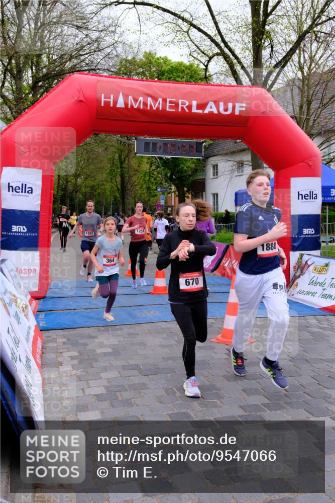 19.04.2026 - Hammer Lauf Tim E. http://msf.ph/oto/9547066 19.04.2026 12:42:31 Ziel 20, 311, 364, 670, 741, 854, 855, 1253, 1352, 1571, 1574, 1689, 1821, 1834, 1880, 1887 meine-sportfotos.de