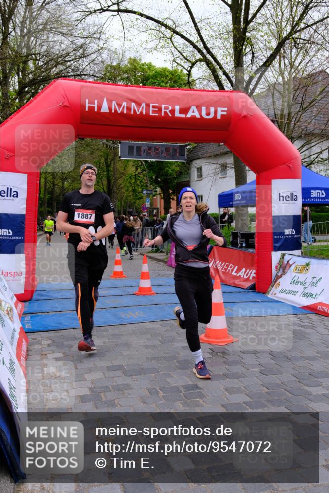 19.04.2026 - Hammer Lauf Tim E. http://msf.ph/oto/9547072 19.04.2026 12:42:35 Ziel 117, 364, 409, 670, 739, 741, 854, 855, 1253, 1352, 1689, 1821, 1880, 1887 meine-sportfotos.de