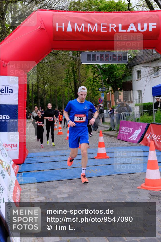 19.04.2026 - Hammer Lauf Tim E. http://msf.ph/oto/9547090 19.04.2026 12:42:50 Ziel 133, 467, 494, 572, 577, 740, 825, 981, 1198, 1584 meine-sportfotos.de