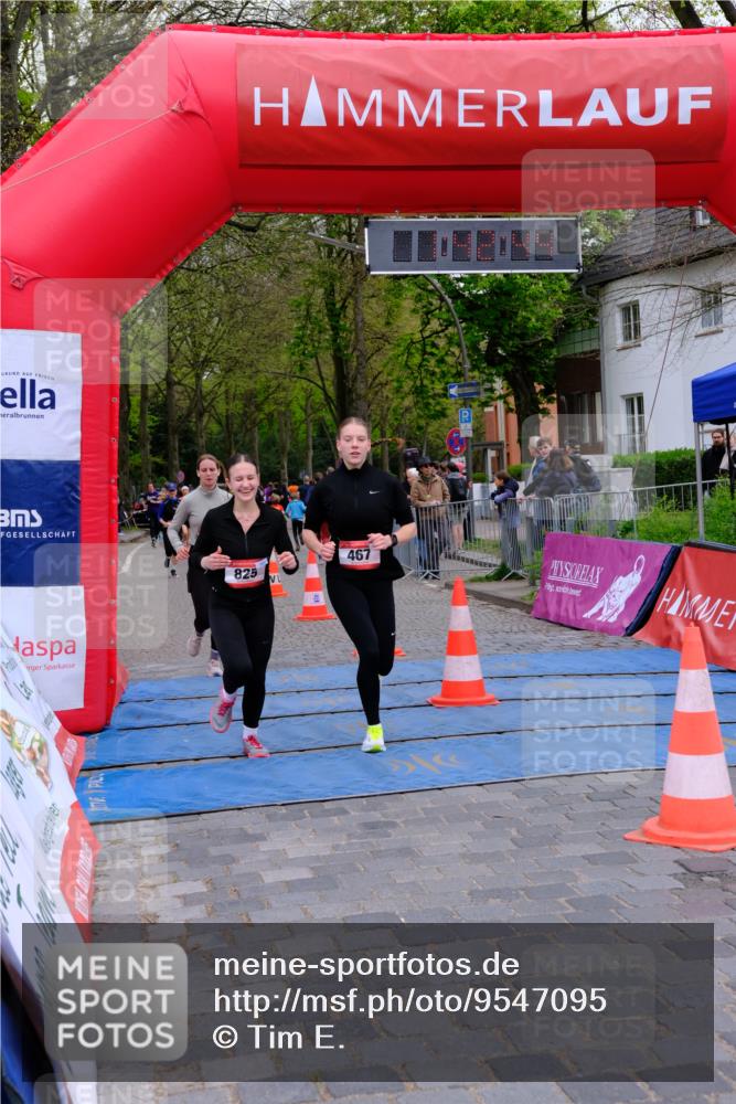 19.04.2026 - Hammer Lauf Tim E. http://msf.ph/oto/9547095 19.04.2026 12:42:52 Ziel 133, 159, 467, 494, 740, 825 meine-sportfotos.de