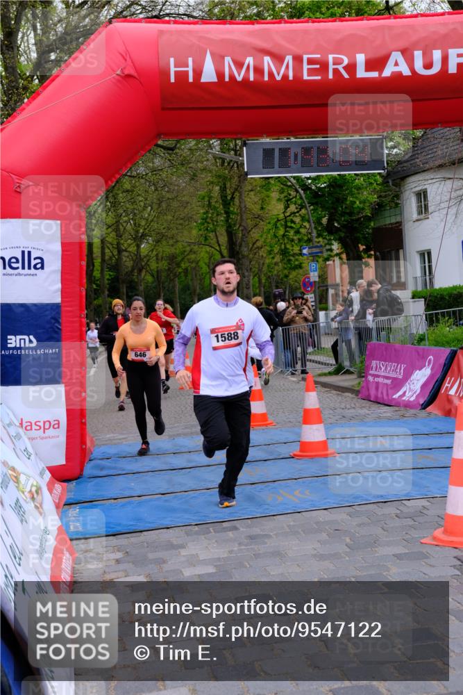 19.04.2026 - Hammer Lauf Tim E. http://msf.ph/oto/9547122 19.04.2026 12:43:11 Ziel 646, 688, 738, 992, 997, 1169, 1588, 1642, 1644, 1788, 1927 meine-sportfotos.de
