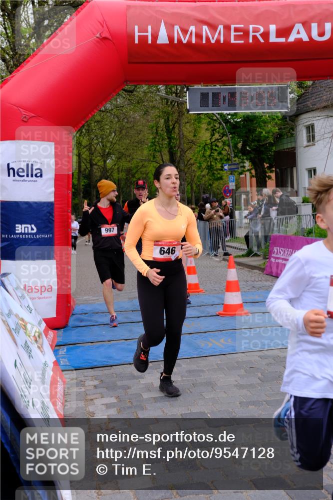 19.04.2026 - Hammer Lauf Tim E. http://msf.ph/oto/9547128 19.04.2026 12:43:13 Ziel 646, 688, 992, 997, 1169, 1588, 1788, 1927 meine-sportfotos.de