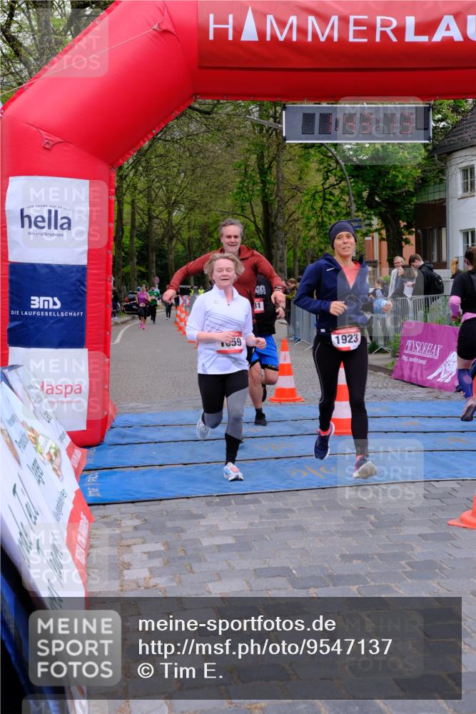 19.04.2026 - Hammer Lauf Tim E. http://msf.ph/oto/9547137 19.04.2026 12:43:21 Ziel 1059, 1131, 1288, 1473, 1873, 1923, 1924, 1927 meine-sportfotos.de