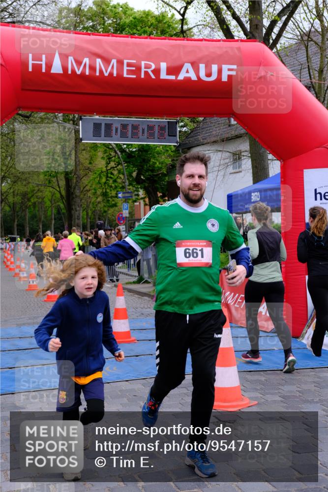 19.04.2026 - Hammer Lauf Tim E. http://msf.ph/oto/9547157 19.04.2026 12:43:34 Ziel 268, 465, 466, 661, 744, 976, 977, 980, 1017, 1606, 1764 meine-sportfotos.de