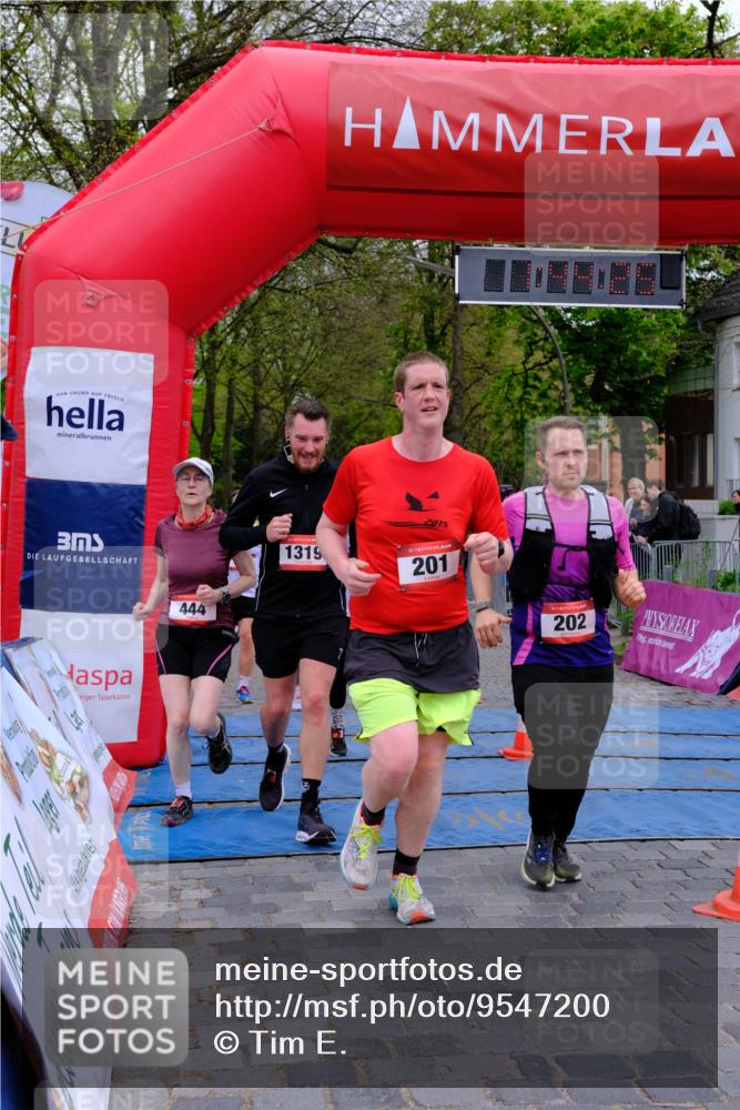 19.04.2026 - Hammer Lauf Tim E. http://msf.ph/oto/9547200 19.04.2026 12:44:33 Ziel 202, 383, 444, 988, 1089, 1167, 1319, 1579, 1920, 1931 meine-sportfotos.de