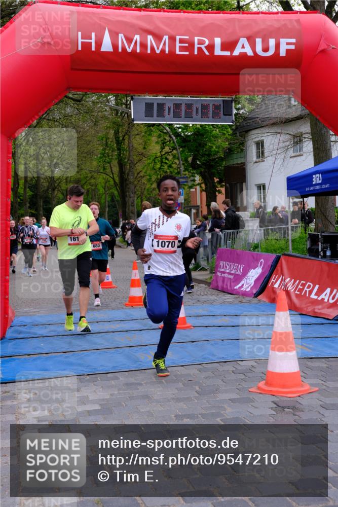 19.04.2026 - Hammer Lauf Tim E. http://msf.ph/oto/9547210 19.04.2026 12:44:42 Ziel 432, 680, 750, 856, 857, 988, 1070, 1564, 1570, 1599, 1616, 1715, 1723, 1920 meine-sportfotos.de