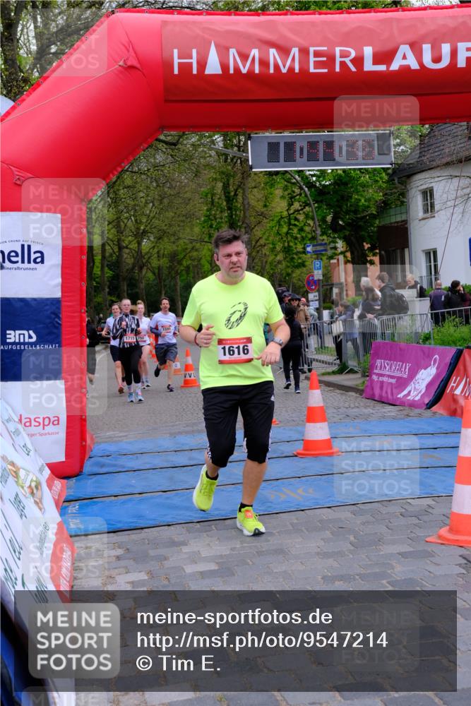19.04.2026 - Hammer Lauf Tim E. http://msf.ph/oto/9547214 19.04.2026 12:44:44 Ziel 432, 680, 750, 856, 857, 1031, 1070, 1143, 1564, 1570, 1599, 1616, 1715, 1723 meine-sportfotos.de