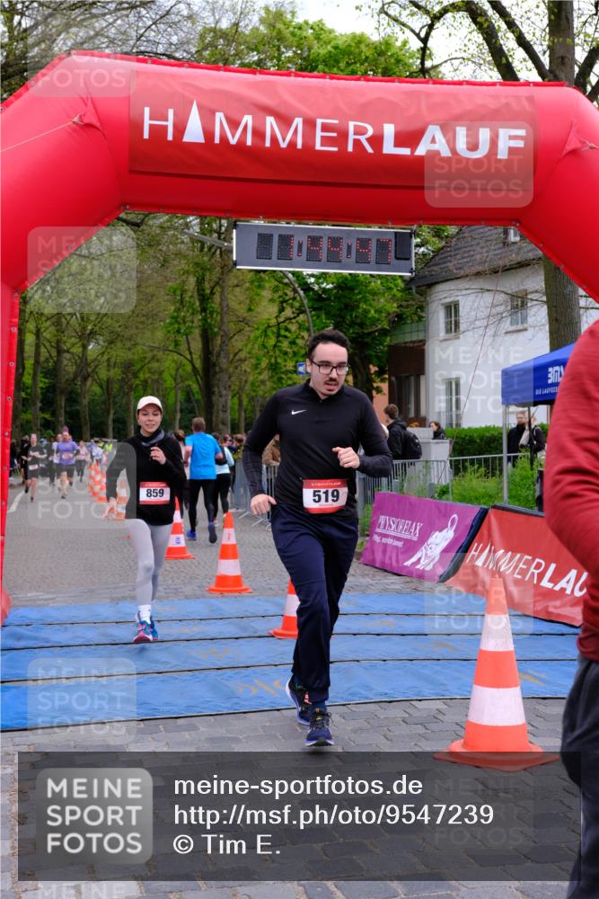 19.04.2026 - Hammer Lauf Tim E. http://msf.ph/oto/9547239 19.04.2026 12:44:55 Ziel 163, 398, 519, 859, 952, 1565 meine-sportfotos.de