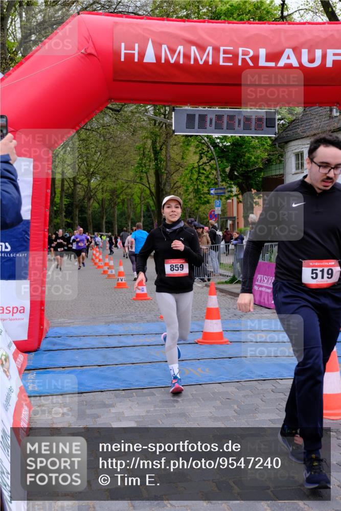 19.04.2026 - Hammer Lauf Tim E. http://msf.ph/oto/9547240 19.04.2026 12:44:56 Ziel 163, 519, 723, 859, 952, 1565 meine-sportfotos.de
