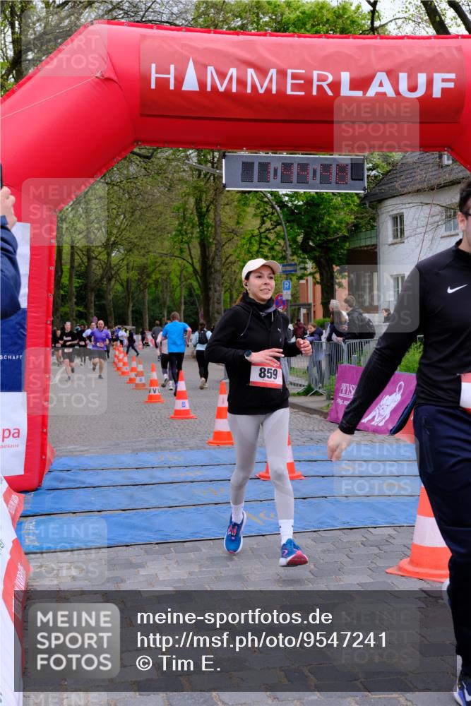 19.04.2026 - Hammer Lauf Tim E. http://msf.ph/oto/9547241 19.04.2026 12:44:56 Ziel 163, 519, 723, 859, 952, 1565 meine-sportfotos.de