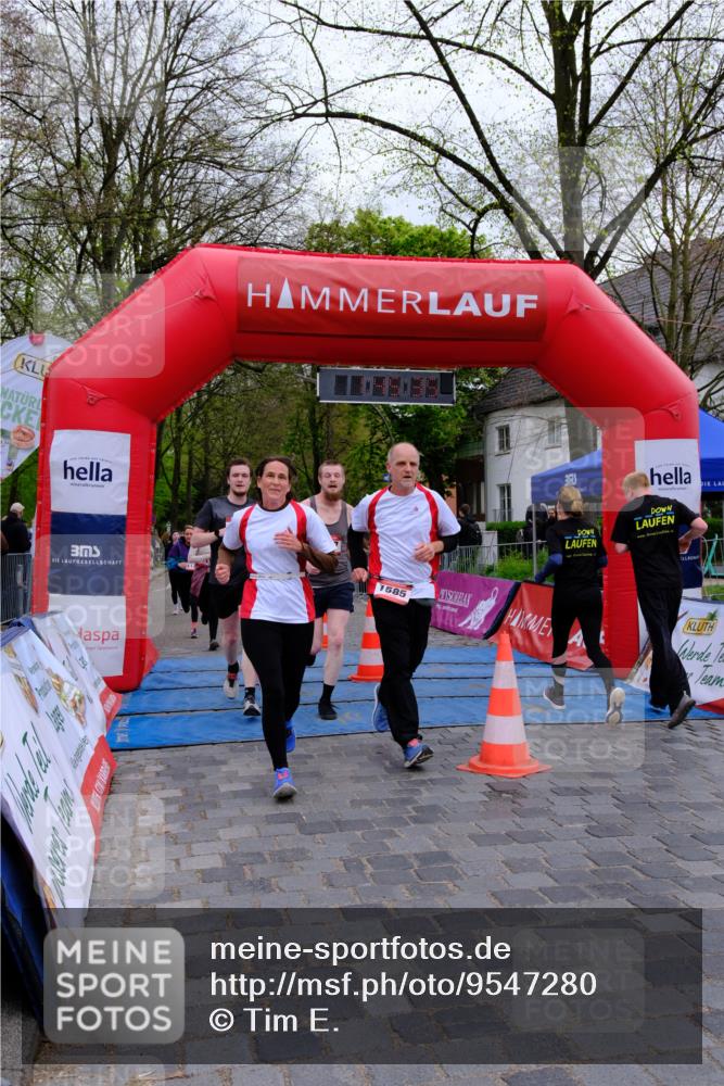 19.04.2026 - Hammer Lauf Tim E. http://msf.ph/oto/9547280 19.04.2026 12:45:43 Ziel 2, 297, 395, 775, 985, 1102, 1134, 1161, 1207, 1476, 1563, 1585, 1682, 1786, 1829 meine-sportfotos.de