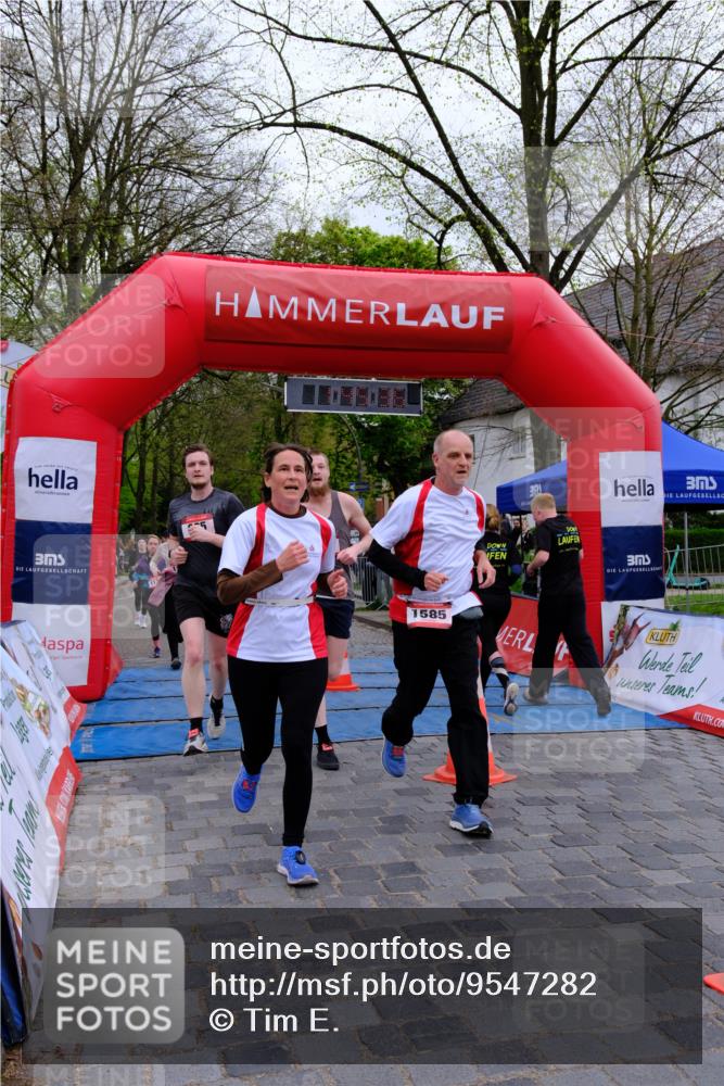 19.04.2026 - Hammer Lauf Tim E. http://msf.ph/oto/9547282 19.04.2026 12:45:43 Ziel 2, 297, 395, 775, 985, 1102, 1134, 1161, 1207, 1476, 1563, 1585, 1682, 1786, 1829 meine-sportfotos.de