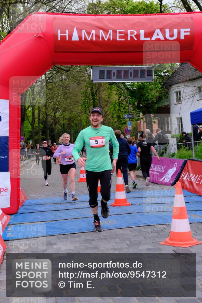 19.04.2026 - Hammer Lauf Tim E. http://msf.ph/oto/9547312 19.04.2026 12:46:05 Ziel 5, 16, 295, 341, 449, 511, 602, 749, 1085, 1472, 1613 meine-sportfotos.de