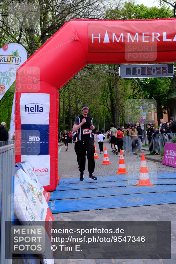 19.04.2026 - Hammer Lauf Tim E. http://msf.ph/oto/9547346 19.04.2026 12:46:36 Ziel 596, 1013, 1048, 1067, 1068, 1847, 1899 meine-sportfotos.de