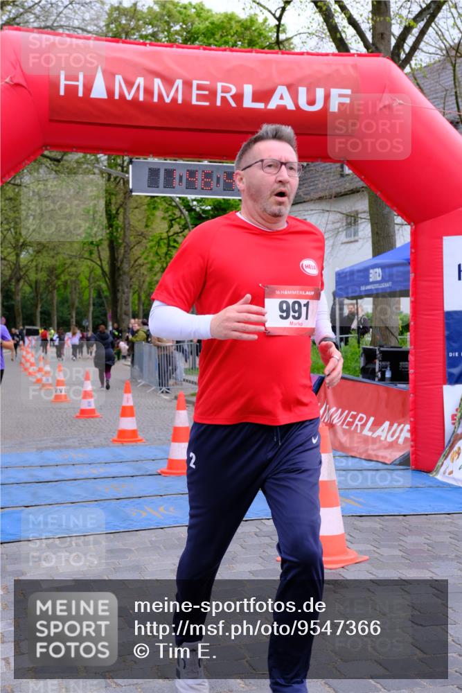 19.04.2026 - Hammer Lauf Tim E. http://msf.ph/oto/9547366 19.04.2026 12:46:51 Ziel 231, 724, 991 meine-sportfotos.de