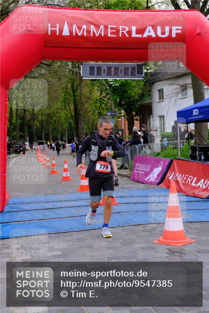 19.04.2026 - Hammer Lauf Tim E. http://msf.ph/oto/9547385 19.04.2026 12:47:02 Ziel 727, 779, 920 meine-sportfotos.de