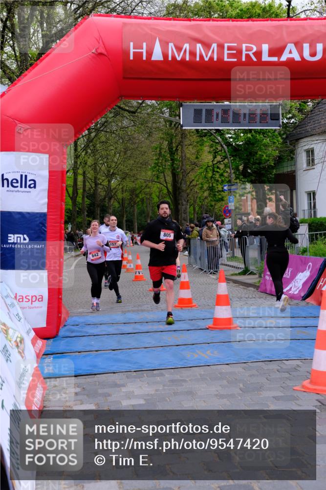 19.04.2026 - Hammer Lauf Tim E. http://msf.ph/oto/9547420 19.04.2026 12:47:43 Ziel 112, 354, 385, 520, 528, 529, 805, 842, 1168, 1576 meine-sportfotos.de