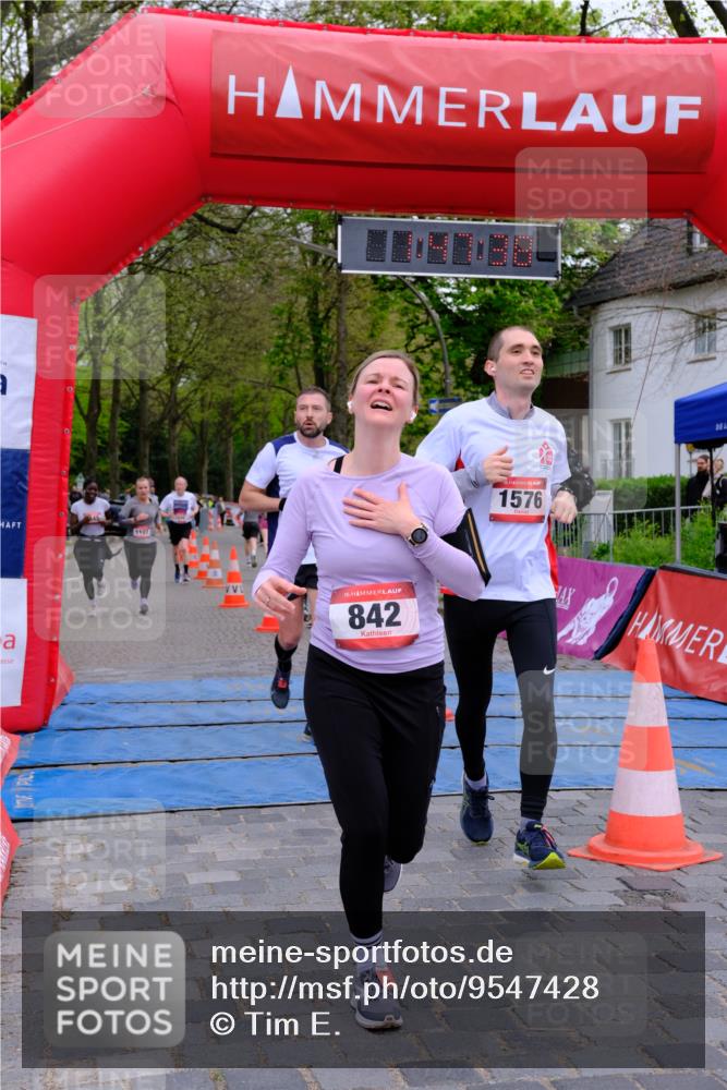 19.04.2026 - Hammer Lauf Tim E. http://msf.ph/oto/9547428 19.04.2026 12:47:46 Ziel 112, 354, 385, 520, 529, 805, 842, 1137, 1576, 1646, 1845 meine-sportfotos.de