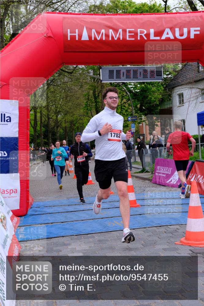19.04.2026 - Hammer Lauf Tim E. http://msf.ph/oto/9547455 19.04.2026 12:47:56 Ziel 239, 742, 801, 1263, 1646, 1726, 1782 meine-sportfotos.de