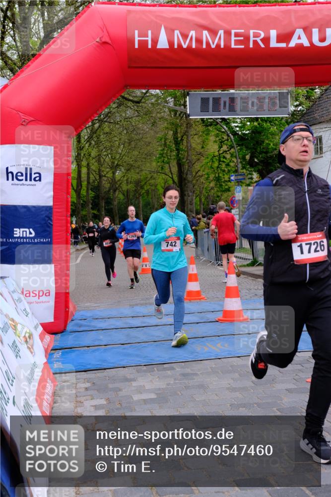 19.04.2026 - Hammer Lauf Tim E. http://msf.ph/oto/9547460 19.04.2026 12:47:58 Ziel 239, 742, 801, 1263, 1726, 1782 meine-sportfotos.de