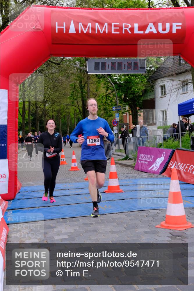19.04.2026 - Hammer Lauf Tim E. http://msf.ph/oto/9547471 19.04.2026 12:48:01 Ziel 239, 742, 801, 1118, 1263, 1726, 1782 meine-sportfotos.de