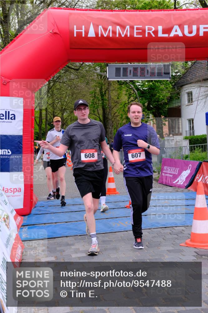19.04.2026 - Hammer Lauf Tim E. http://msf.ph/oto/9547488 19.04.2026 12:48:09 Ziel 154, 607, 608, 762, 1118, 1119, 1184, 1186 meine-sportfotos.de