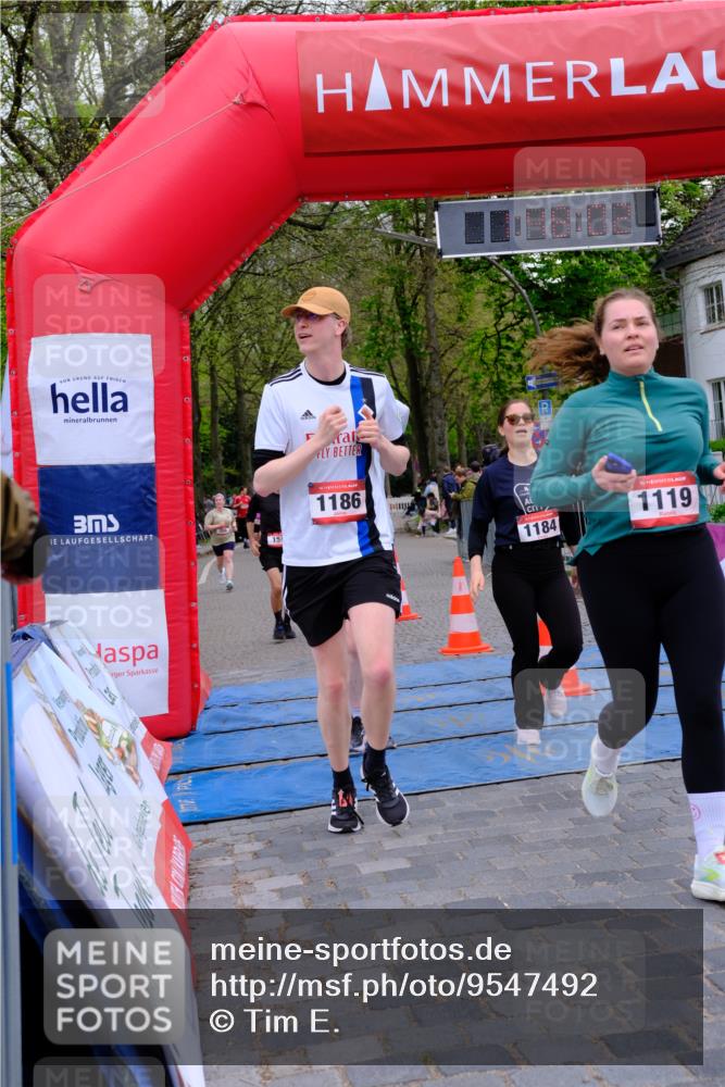 19.04.2026 - Hammer Lauf Tim E. http://msf.ph/oto/9547492 19.04.2026 12:48:10 Ziel 154, 607, 608, 762, 1118, 1119, 1184, 1186 meine-sportfotos.de