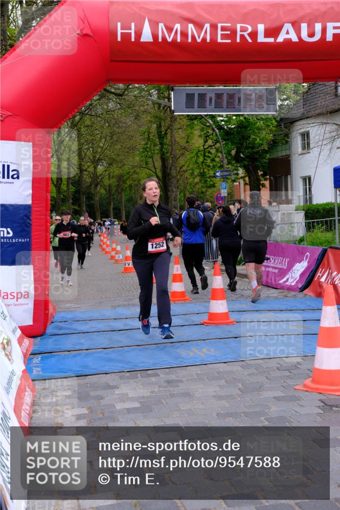 19.04.2026 - Hammer Lauf Tim E. http://msf.ph/oto/9547588 19.04.2026 12:49:16 Ziel 658, 659, 663, 678, 754, 983, 984, 1252, 1720 meine-sportfotos.de