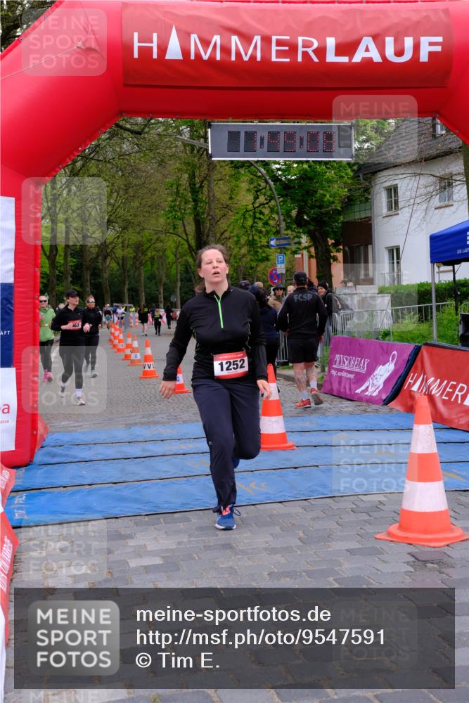19.04.2026 - Hammer Lauf Tim E. http://msf.ph/oto/9547591 19.04.2026 12:49:16 Ziel 658, 659, 663, 678, 754, 983, 984, 1252, 1720 meine-sportfotos.de