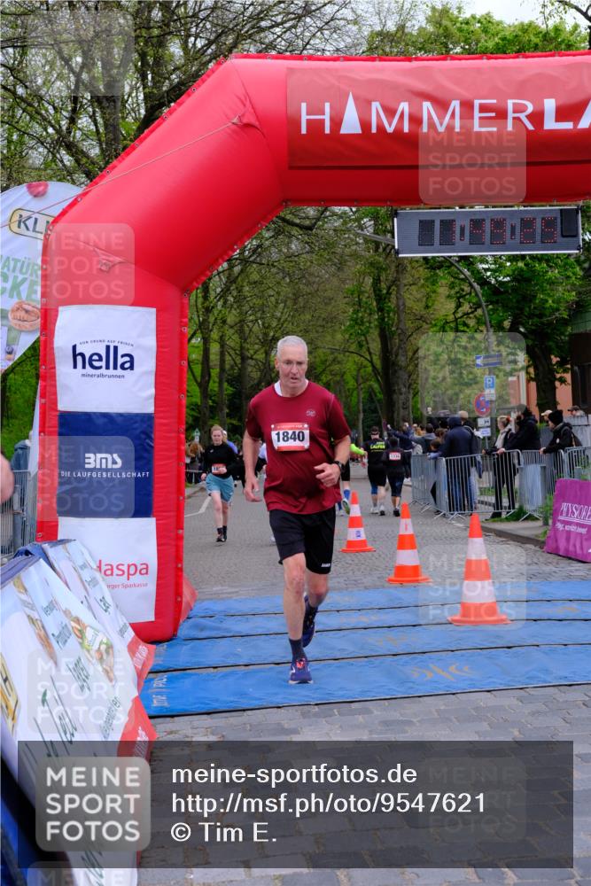 19.04.2026 - Hammer Lauf Tim E. http://msf.ph/oto/9547621 19.04.2026 12:49:33 Ziel 719, 807, 1840, 1856, 1857 meine-sportfotos.de