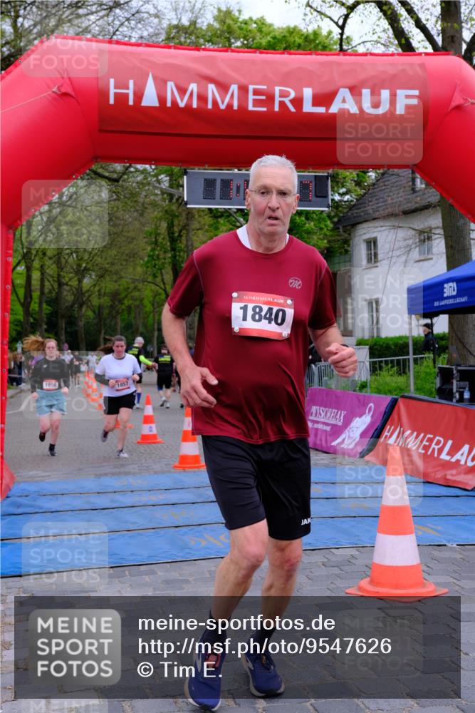 19.04.2026 - Hammer Lauf Tim E. http://msf.ph/oto/9547626 19.04.2026 12:49:34 Ziel 807, 1840, 1856, 1857 meine-sportfotos.de