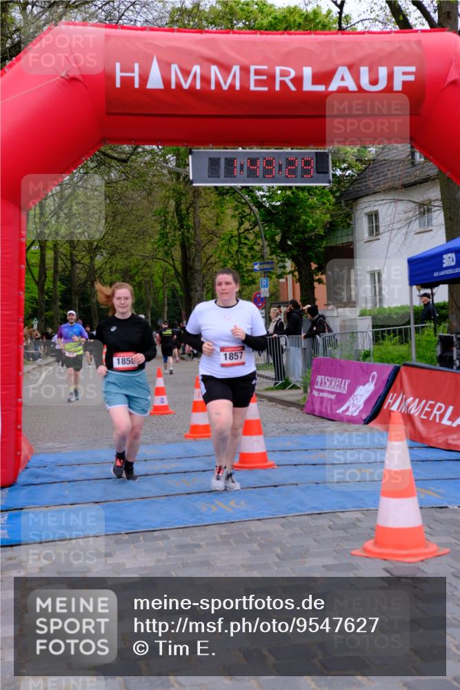 19.04.2026 - Hammer Lauf Tim E. http://msf.ph/oto/9547627 19.04.2026 12:49:37 Ziel 800, 1840, 1856, 1857 meine-sportfotos.de