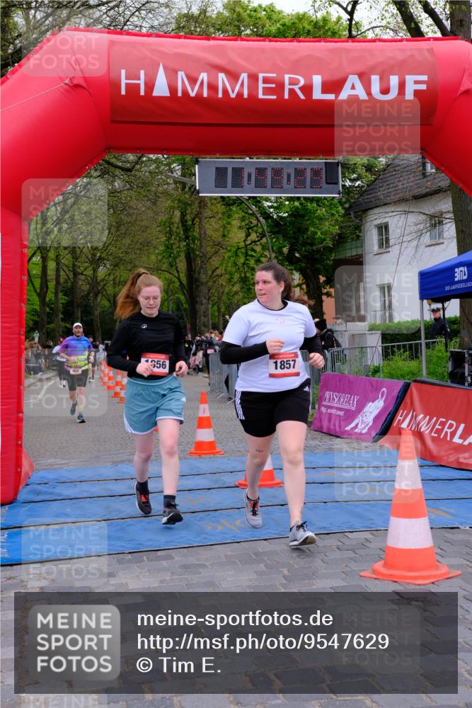 19.04.2026 - Hammer Lauf Tim E. http://msf.ph/oto/9547629 19.04.2026 12:49:37 Ziel 800, 1840, 1856, 1857 meine-sportfotos.de
