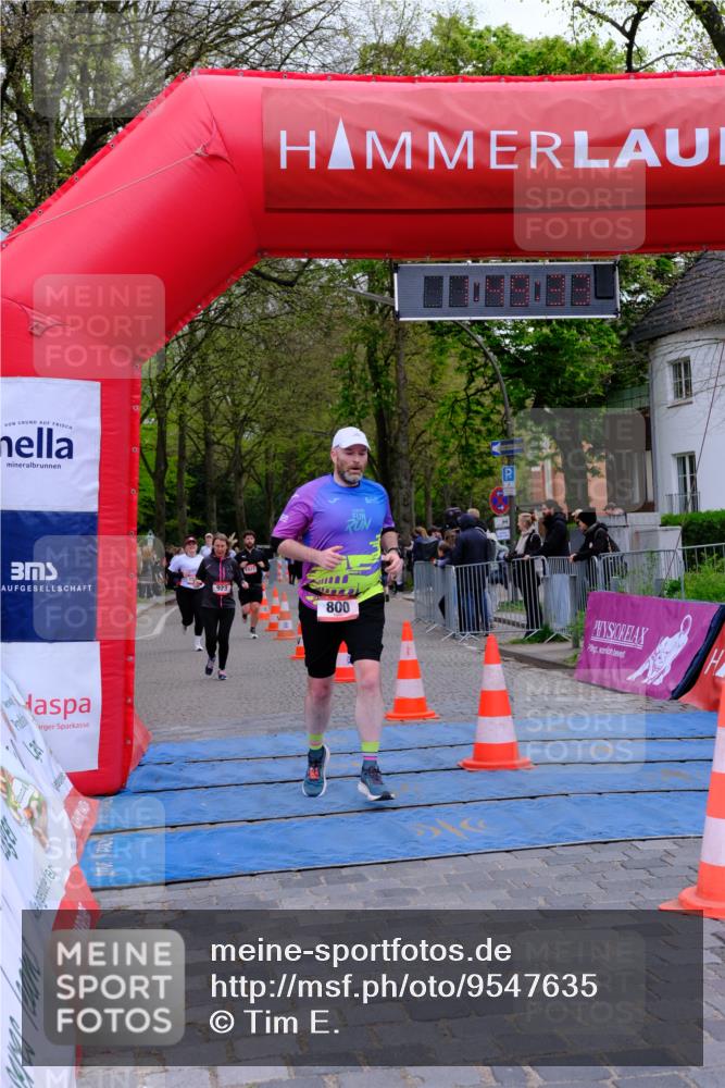 19.04.2026 - Hammer Lauf Tim E. http://msf.ph/oto/9547635 19.04.2026 12:49:41 Ziel 800, 923, 1581, 1856, 1857, 1927 meine-sportfotos.de