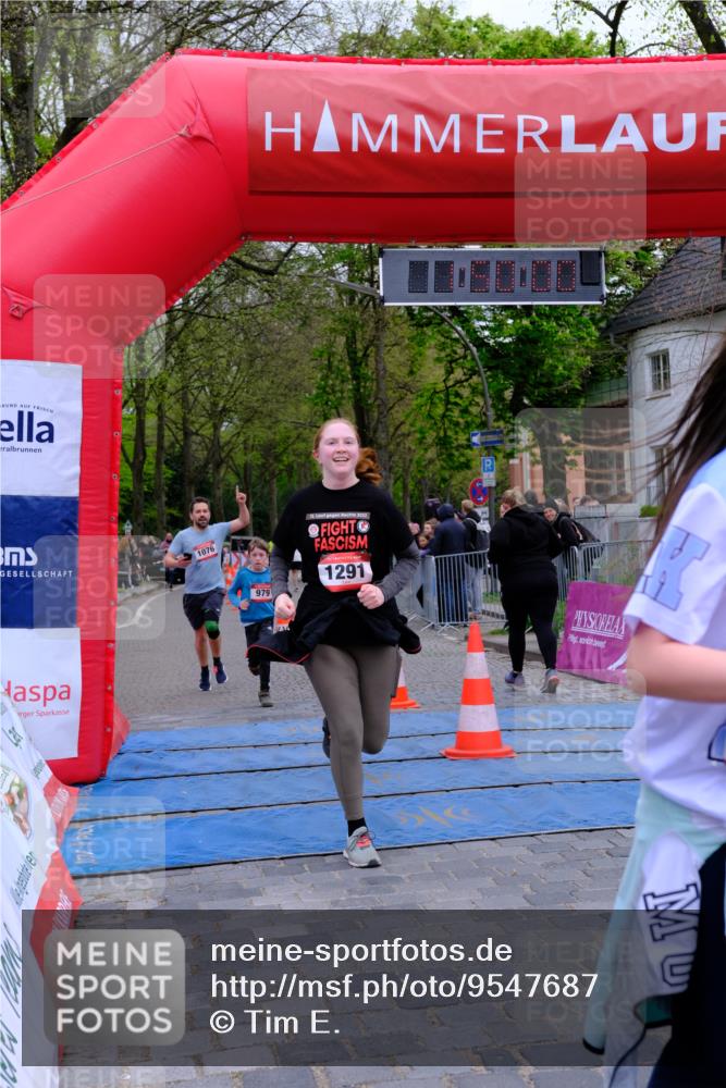 19.04.2026 - Hammer Lauf Tim E. http://msf.ph/oto/9547687 19.04.2026 12:50:08 Ziel 403, 979, 1076, 1077, 1291, 1591, 1592 meine-sportfotos.de