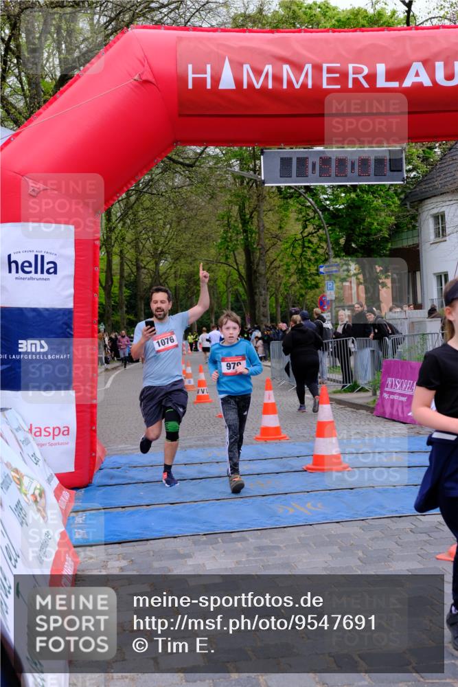 19.04.2026 - Hammer Lauf Tim E. http://msf.ph/oto/9547691 19.04.2026 12:50:09 Ziel 403, 979, 1076, 1077, 1291, 1591, 1592 meine-sportfotos.de