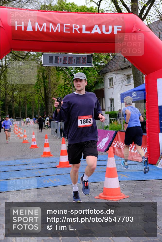 19.04.2026 - Hammer Lauf Tim E. http://msf.ph/oto/9547703 19.04.2026 12:50:18 Ziel 174, 949, 950, 1862 meine-sportfotos.de