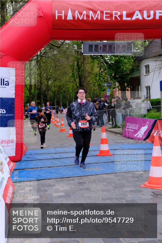 19.04.2026 - Hammer Lauf Tim E. http://msf.ph/oto/9547729 19.04.2026 12:50:40 Ziel 262, 624, 854, 855, 932, 1686, 1719 meine-sportfotos.de