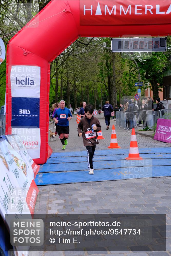 19.04.2026 - Hammer Lauf Tim E. http://msf.ph/oto/9547734 19.04.2026 12:50:42 Ziel 262, 624, 854, 855, 932, 969, 1719 meine-sportfotos.de